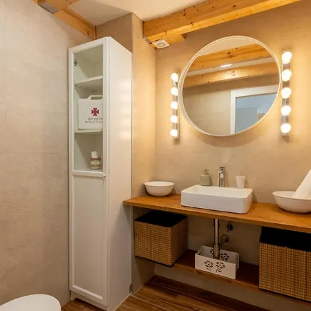 Little Palace, Jacuzzi Privado شقة إشبيلية