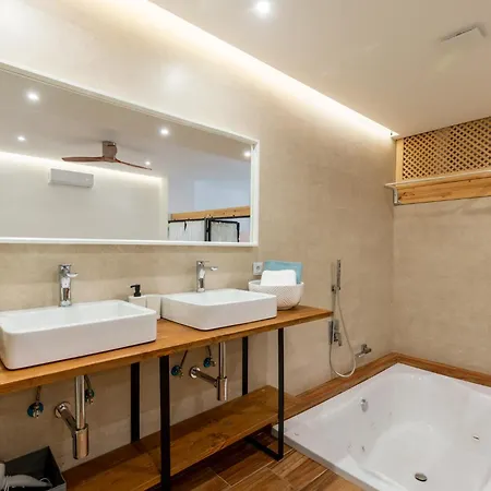 Little Palace, Jacuzzi Privado