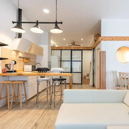 Little Palace, Jacuzzi Privado إشبيلية